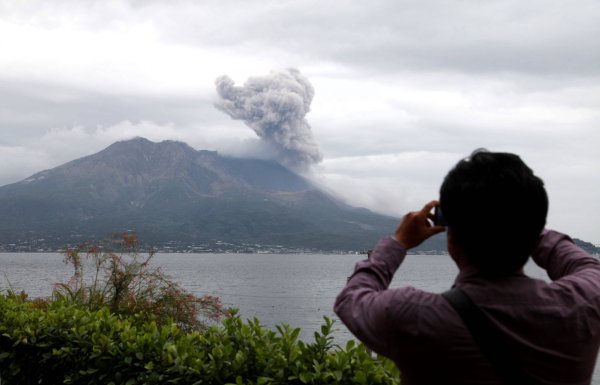 西宁股票配资 日本吐噶喇列岛最近20余天发生超2000次地震